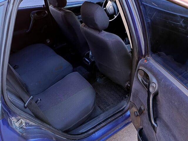 Опель Вектра, объемом двигателя 1.6 л и пробегом 300 тыс. км за 2000 $, фото 1 на Automoto.ua