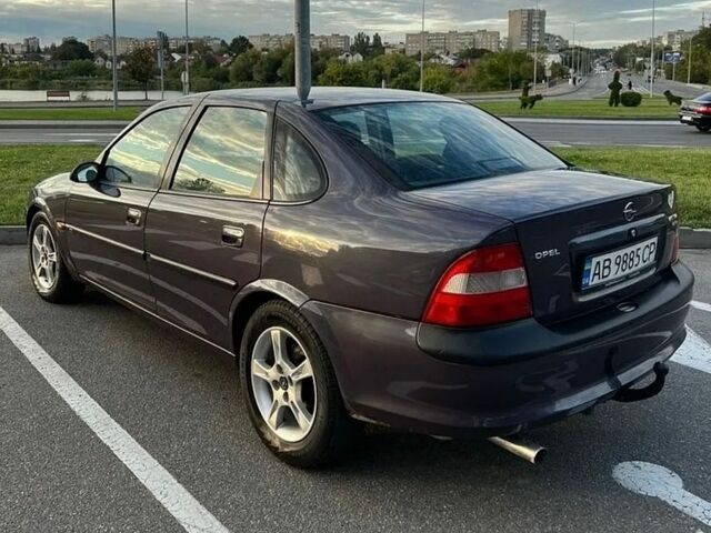Опель Вектра, объемом двигателя 1.8 л и пробегом 208 тыс. км за 2850 $, фото 1 на Automoto.ua