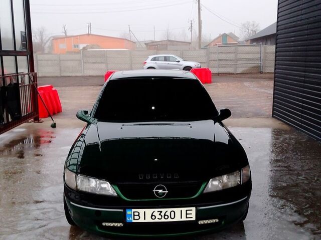 Опель Вектра, объемом двигателя 16 л и пробегом 300 тыс. км за 2600 $, фото 1 на Automoto.ua
