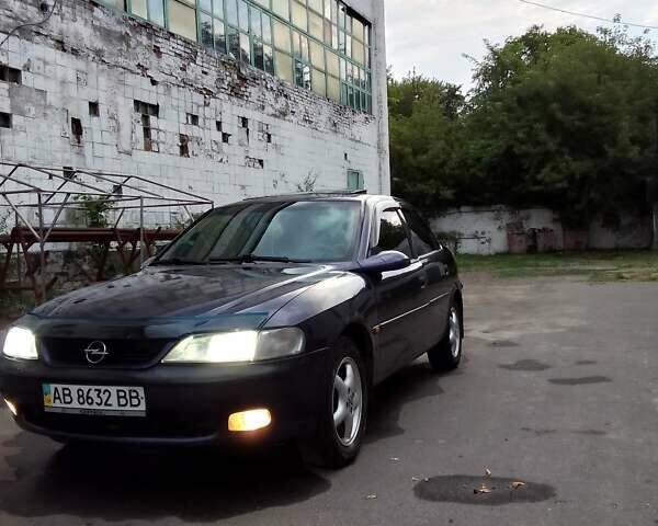 Опель Вектра, объемом двигателя 1.8 л и пробегом 298 тыс. км за 2900 $, фото 1 на Automoto.ua