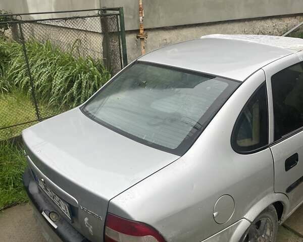 Опель Вектра, объемом двигателя 0 л и пробегом 300 тыс. км за 650 $, фото 1 на Automoto.ua