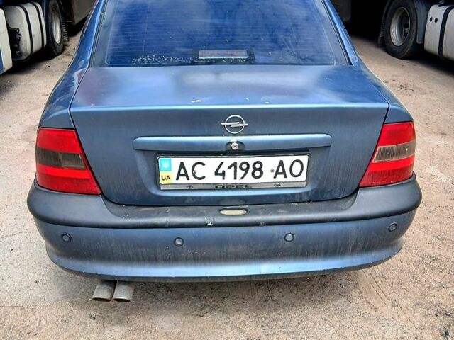 Опель Вектра, объемом двигателя 1.8 л и пробегом 323 тыс. км за 1810 $, фото 1 на Automoto.ua