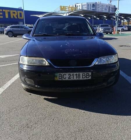 Опель Вектра, объемом двигателя 1.8 л и пробегом 300 тыс. км за 2150 $, фото 1 на Automoto.ua