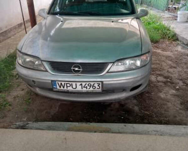 Опель Вектра, объемом двигателя 2 л и пробегом 400 тыс. км за 1600 $, фото 1 на Automoto.ua