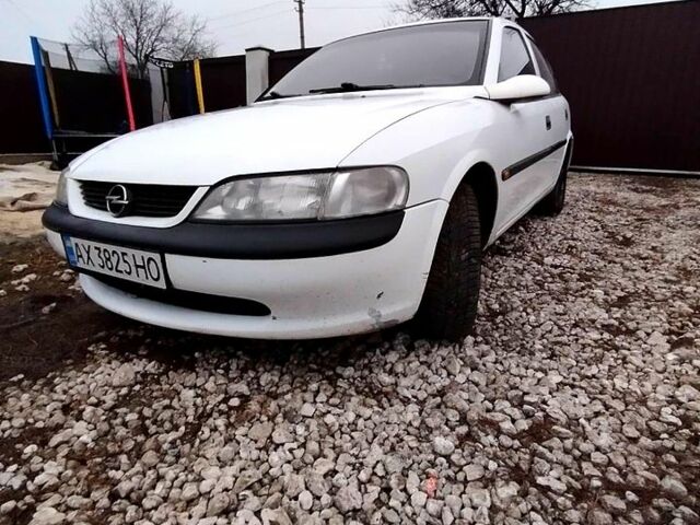 Опель Вектра, объемом двигателя 18 л и пробегом 214 тыс. км за 2300 $, фото 1 на Automoto.ua