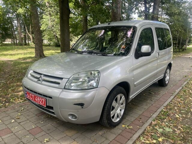 Опель Вектра, об'ємом двигуна 2.2 л та пробігом 300 тис. км за 2500 $, фото 1 на Automoto.ua