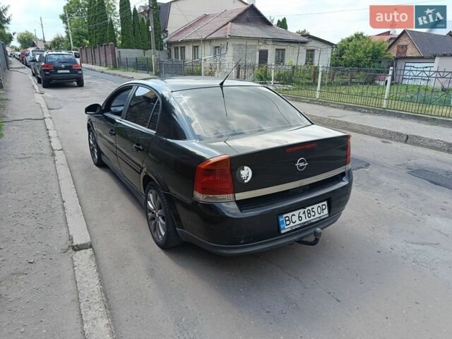 Опель Вектра, объемом двигателя 2 л и пробегом 370 тыс. км за 1000 $, фото 1 на Automoto.ua