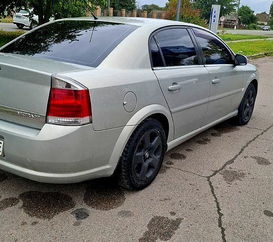 Опель Вектра, объемом двигателя 2.2 л и пробегом 220 тыс. км за 5600 $, фото 1 на Automoto.ua