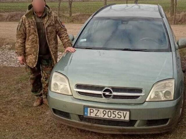 Опель Вектра, объемом двигателя 0 л и пробегом 302 тыс. км за 2600 $, фото 1 на Automoto.ua