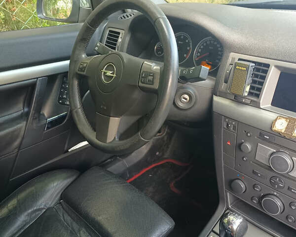 Опель Вектра, объемом двигателя 1.9 л и пробегом 300 тыс. км за 3000 $, фото 1 на Automoto.ua