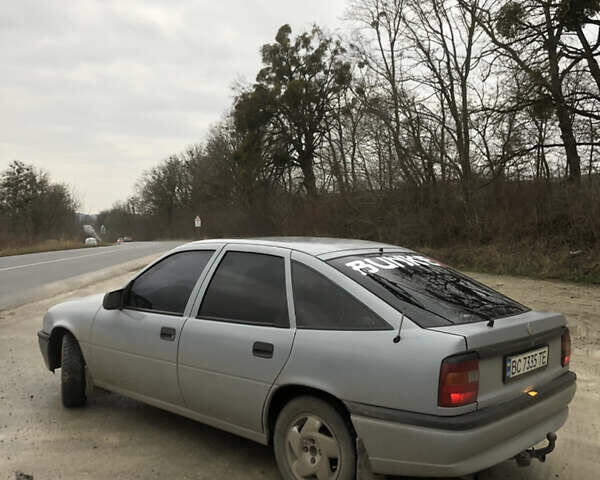 Опель Вектра, объемом двигателя 1.8 л и пробегом 250 тыс. км за 1450 $, фото 1 на Automoto.ua