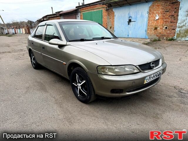 Опель Вектра, объемом двигателя 18 л и пробегом 200 тыс. км за 1600 $, фото 1 на Automoto.ua