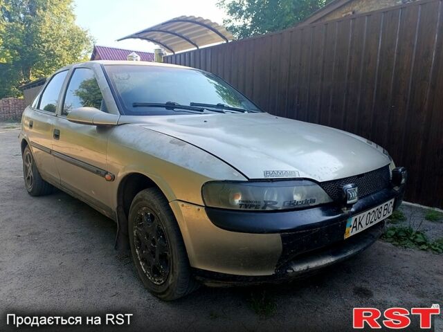Опель Вектра, объемом двигателя 1.8 л и пробегом 263 тыс. км за 1100 $, фото 1 на Automoto.ua