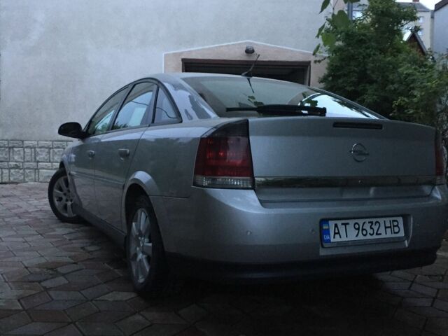 Сірий Опель Вектра, об'ємом двигуна 0 л та пробігом 245 тис. км за 4700 $, фото 1 на Automoto.ua