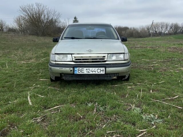 Серый Опель Вектра, объемом двигателя 0 л и пробегом 340 тыс. км за 813 $, фото 1 на Automoto.ua