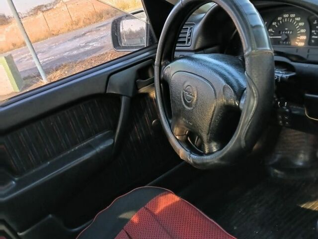 Сірий Опель Вектра, об'ємом двигуна 1.6 л та пробігом 250 тис. км за 1500 $, фото 1 на Automoto.ua