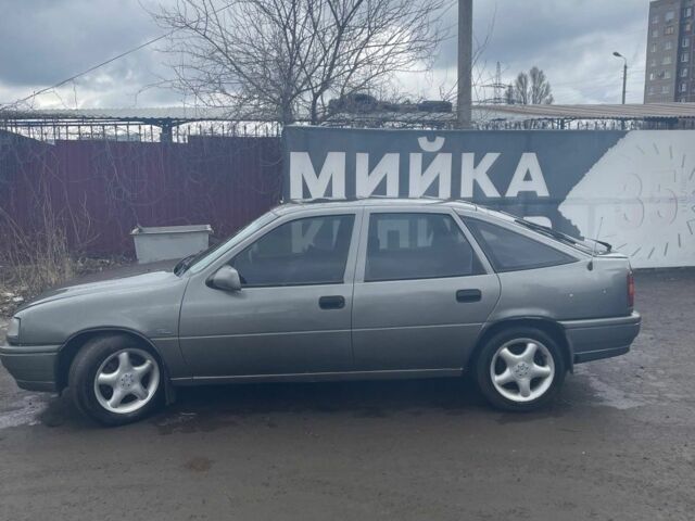 Серый Опель Вектра, объемом двигателя 2 л и пробегом 362 тыс. км за 1381 $, фото 1 на Automoto.ua