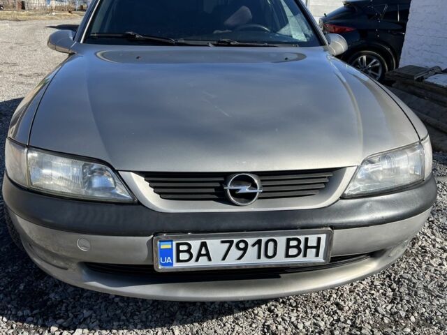 Серый Опель Вектра, объемом двигателя 2 л и пробегом 289 тыс. км за 2100 $, фото 1 на Automoto.ua