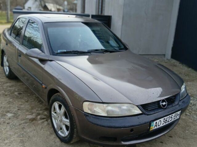 Серый Опель Вектра, объемом двигателя 1.6 л и пробегом 360 тыс. км за 1600 $, фото 1 на Automoto.ua