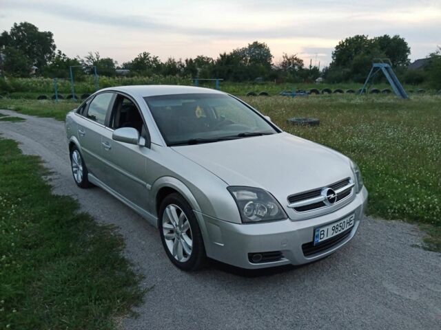 Серый Опель Вектра, объемом двигателя 1.8 л и пробегом 300 тыс. км за 4000 $, фото 1 на Automoto.ua