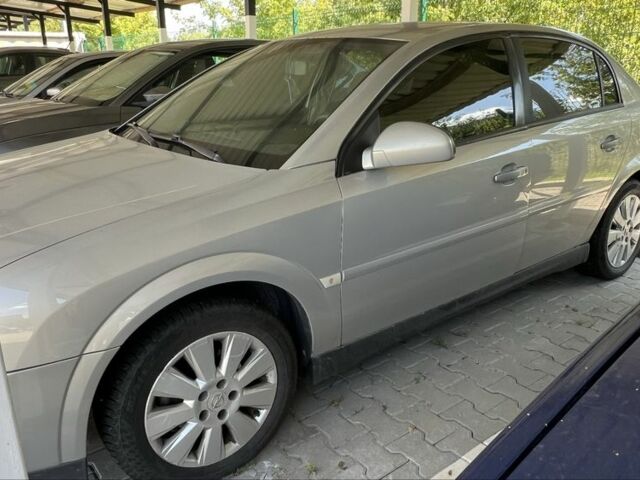 Серый Опель Вектра, объемом двигателя 2 л и пробегом 277 тыс. км за 3000 $, фото 1 на Automoto.ua