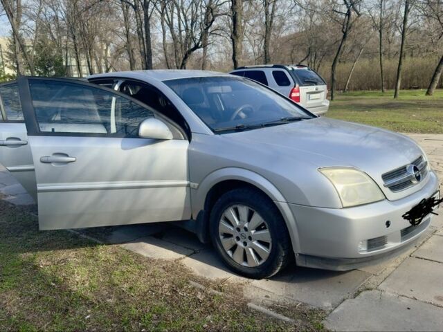 Сірий Опель Вектра, об'ємом двигуна 2.2 л та пробігом 275 тис. км за 4000 $, фото 1 на Automoto.ua