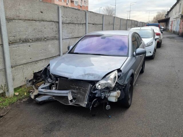 Серый Опель Вектра, объемом двигателя 1.8 л и пробегом 220 тыс. км за 2500 $, фото 1 на Automoto.ua