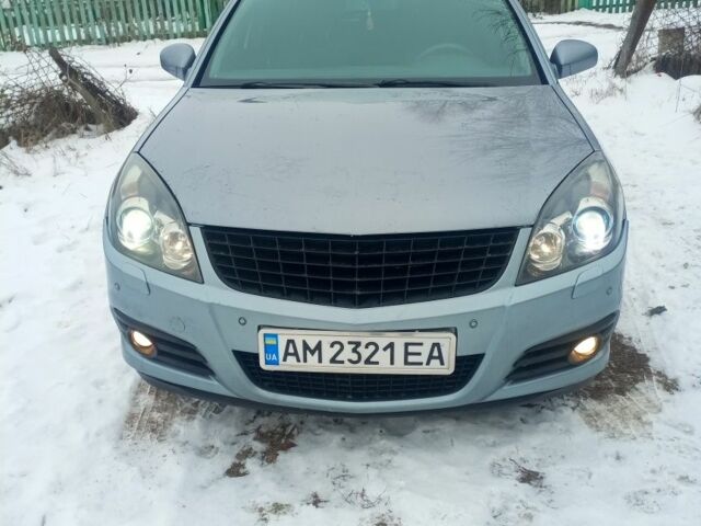 Серый Опель Вектра, объемом двигателя 0 л и пробегом 280 тыс. км за 5000 $, фото 1 на Automoto.ua