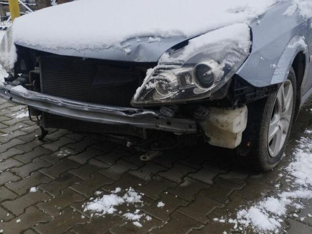 Серый Опель Вектра, объемом двигателя 2.2 л и пробегом 420 тыс. км за 3100 $, фото 1 на Automoto.ua