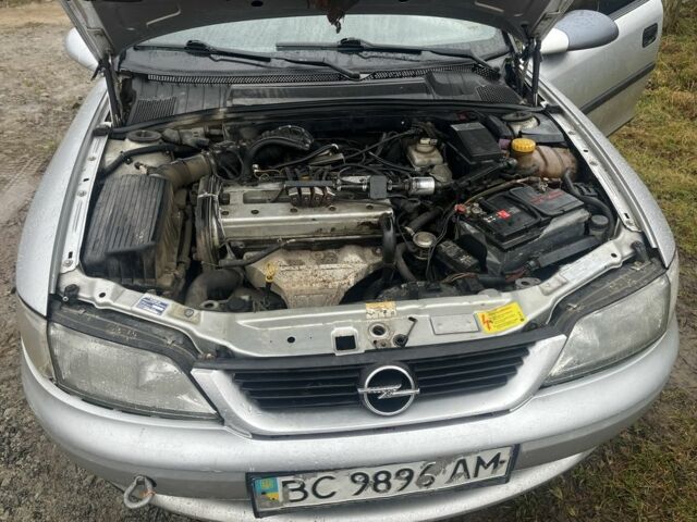 Серый Опель Вектра, объемом двигателя 1.8 л и пробегом 300 тыс. км за 814 $, фото 1 на Automoto.ua