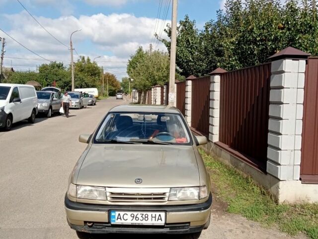 Опель Вектра 1988 в Луцке на Automoto.ua Серый Опель Вектра, объемом двигателя 1.6 л и пробегом 440 тыс. км за 1100 $, фото 1 на Automoto.ua