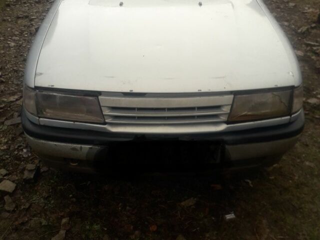 Серый Опель Вектра, объемом двигателя 0 л и пробегом 815 тыс. км за 550 $, фото 1 на Automoto.ua