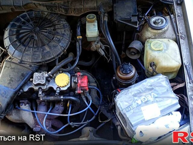 Серый Опель Вектра, объемом двигателя 1.8 л и пробегом 391 тыс. км за 700 $, фото 1 на Automoto.ua