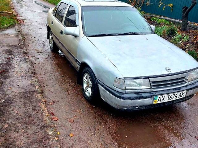 Серый Опель Вектра, объемом двигателя 1.6 л и пробегом 222 тыс. км за 850 $, фото 1 на Automoto.ua