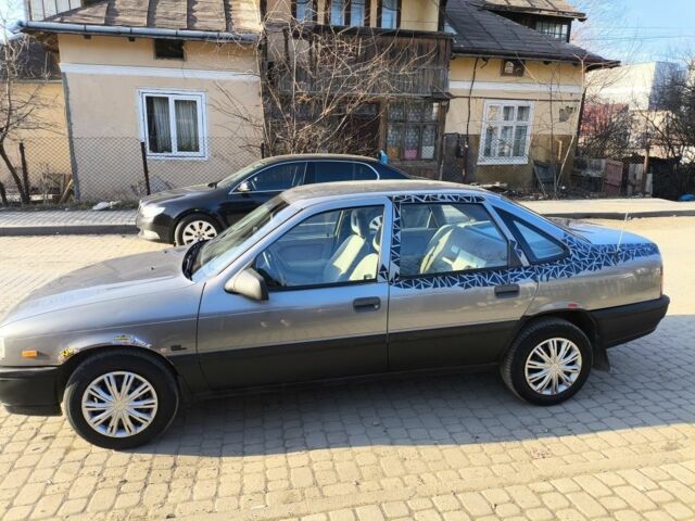 Серый Опель Вектра, объемом двигателя 1.6 л и пробегом 444 тыс. км за 899 $, фото 1 на Automoto.ua