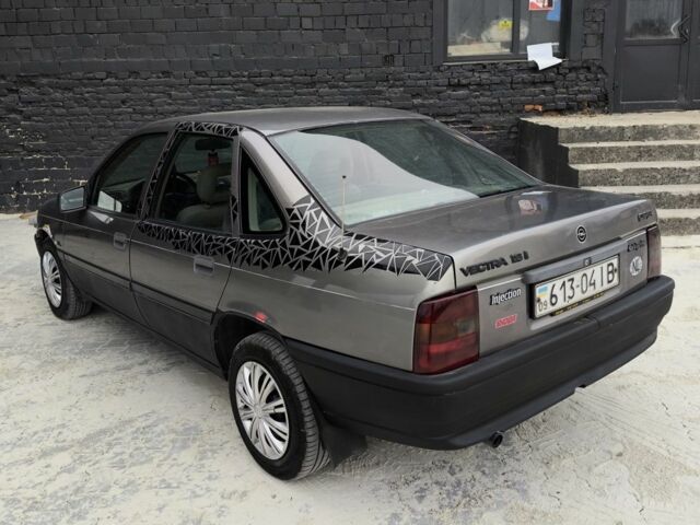 Серый Опель Вектра, объемом двигателя 1.6 л и пробегом 444 тыс. км за 999 $, фото 1 на Automoto.ua