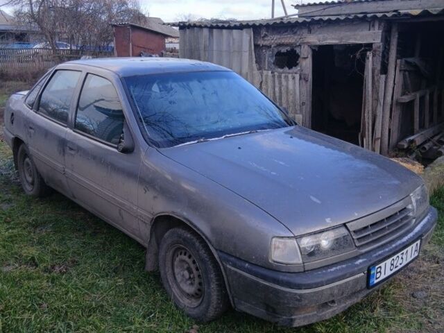 Серый Опель Вектра, объемом двигателя 1.6 л и пробегом 344 тыс. км за 650 $, фото 1 на Automoto.ua