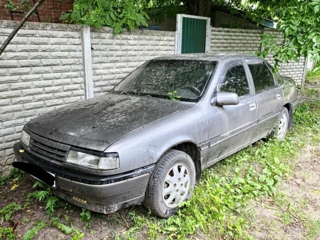 Серый Опель Вектра, объемом двигателя 2 л и пробегом 1 тыс. км за 302 $, фото 1 на Automoto.ua