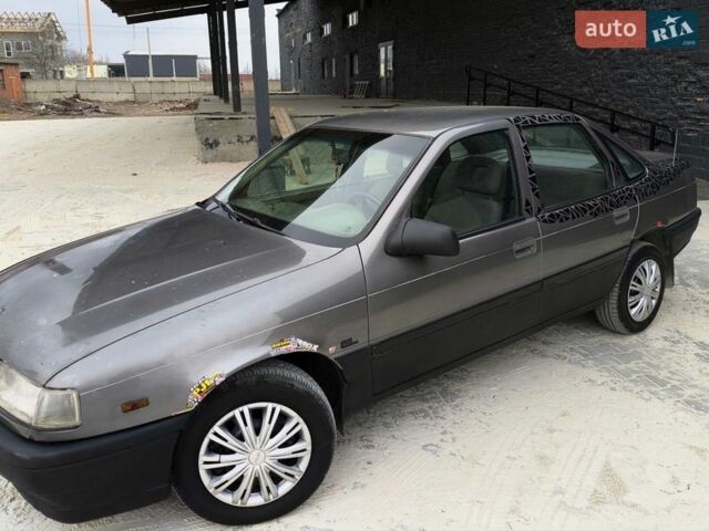 Серый Опель Вектра, объемом двигателя 1.6 л и пробегом 444 тыс. км за 899 $, фото 1 на Automoto.ua