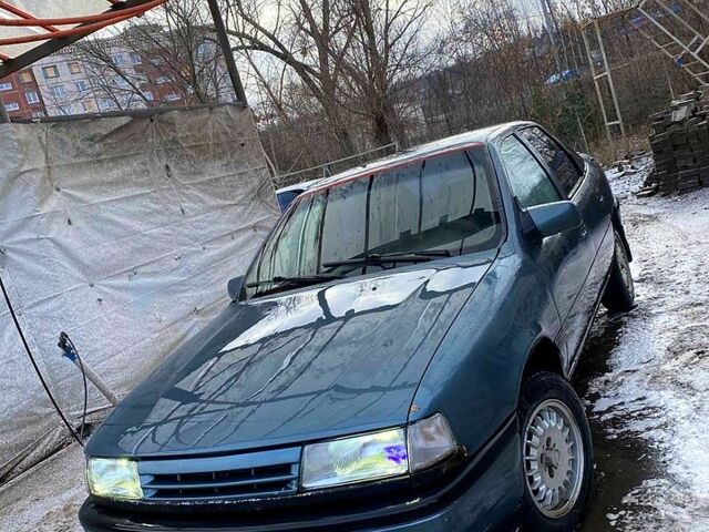 Серый Опель Вектра, объемом двигателя 2 л и пробегом 300 тыс. км за 1050 $, фото 1 на Automoto.ua