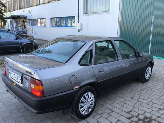 Серый Опель Вектра, объемом двигателя 1.4 л и пробегом 343 тыс. км за 950 $, фото 1 на Automoto.ua