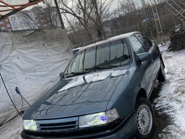 Сірий Опель Вектра, об'ємом двигуна 2 л та пробігом 100 тис. км за 1024 $, фото 1 на Automoto.ua