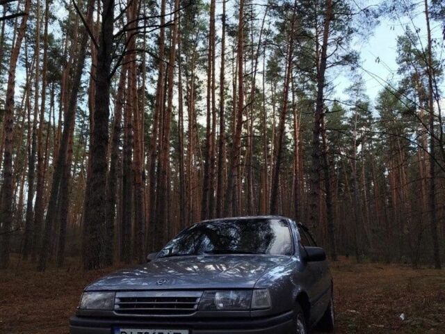 Сірий Опель Вектра, об'ємом двигуна 2 л та пробігом 330 тис. км за 1700 $, фото 1 на Automoto.ua