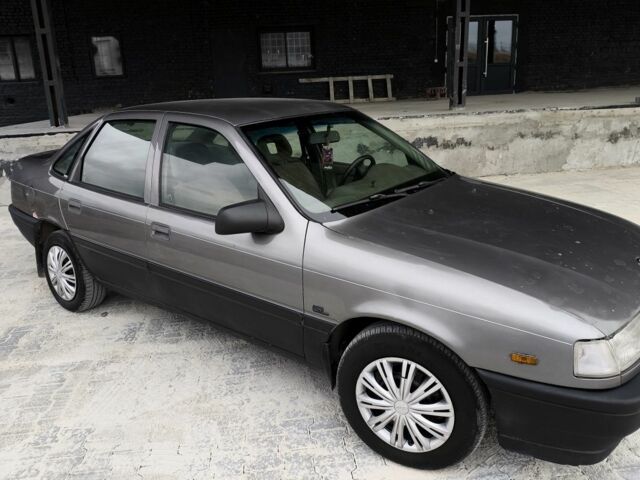 Серый Опель Вектра, объемом двигателя 1.6 л и пробегом 444 тыс. км за 899 $, фото 1 на Automoto.ua