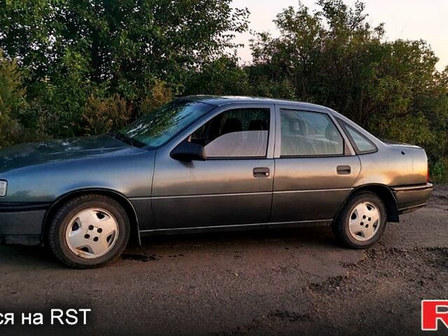 Серый Опель Вектра, объемом двигателя 2 л и пробегом 335 тыс. км за 1950 $, фото 1 на Automoto.ua