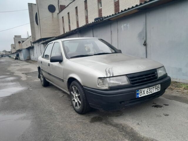 Серый Опель Вектра, объемом двигателя 1.6 л и пробегом 200 тыс. км за 750 $, фото 1 на Automoto.ua