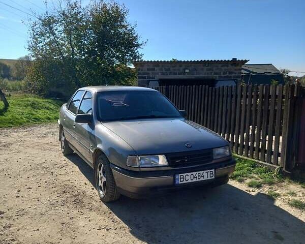 Серый Опель Вектра, объемом двигателя 1.6 л и пробегом 444 тыс. км за 1450 $, фото 1 на Automoto.ua