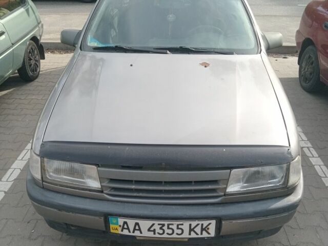 Серый Опель Вектра, объемом двигателя 1.8 л и пробегом 350 тыс. км за 1300 $, фото 1 на Automoto.ua