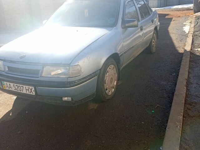 Серый Опель Вектра, объемом двигателя 2 л и пробегом 280 тыс. км за 1200 $, фото 1 на Automoto.ua