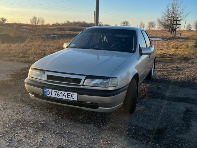 Серый Опель Вектра, объемом двигателя 1.6 л и пробегом 333 тыс. км за 1500 $, фото 1 на Automoto.ua